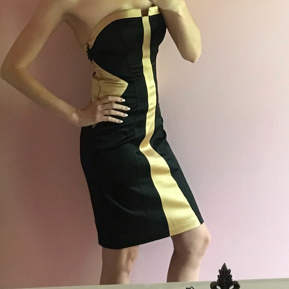Black and Gold Dress - Picture 4 of 6